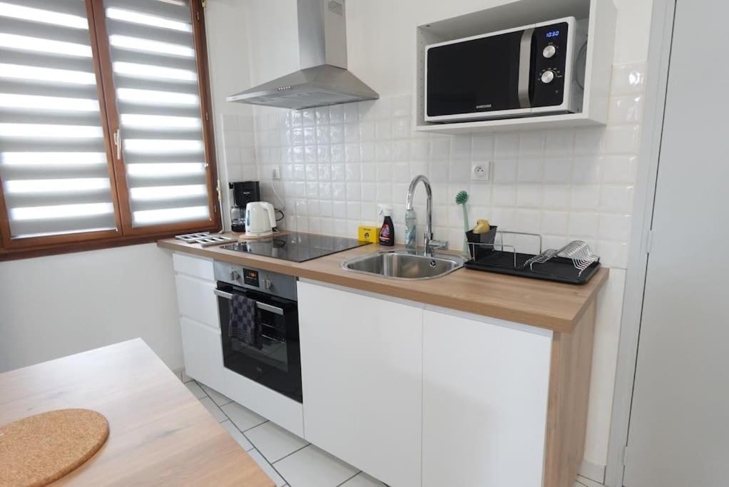 L'authentique, Apartment *